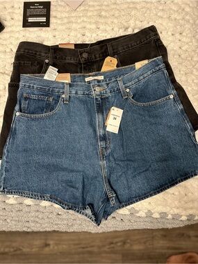 Classic LEVIS High-Rise Denim Shorts - Blue